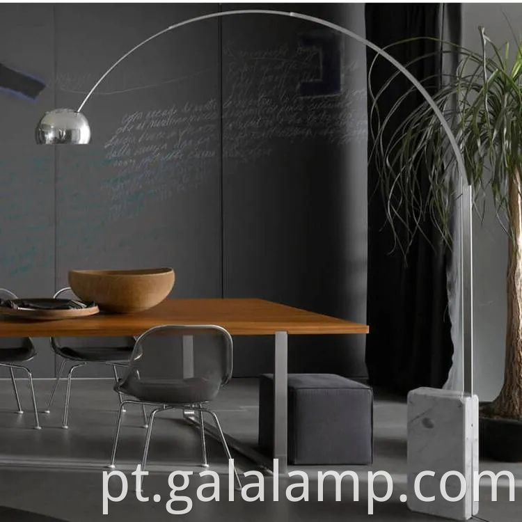 Lâmpada de piso de arco clássico moderno com base de mármore elegante